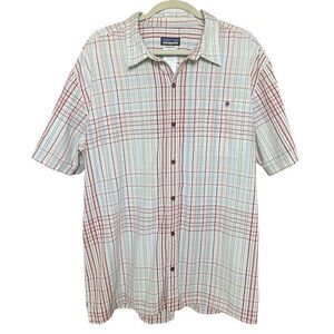 Patagonia seersucker organic cotton short sleeve button down shirt